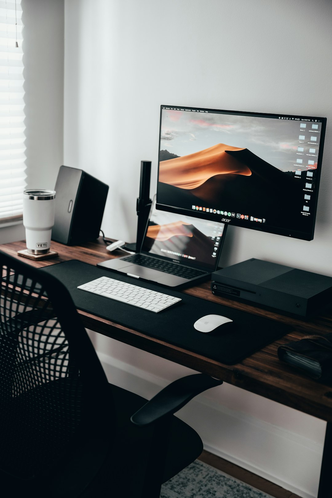 Desktop computer workstation setup